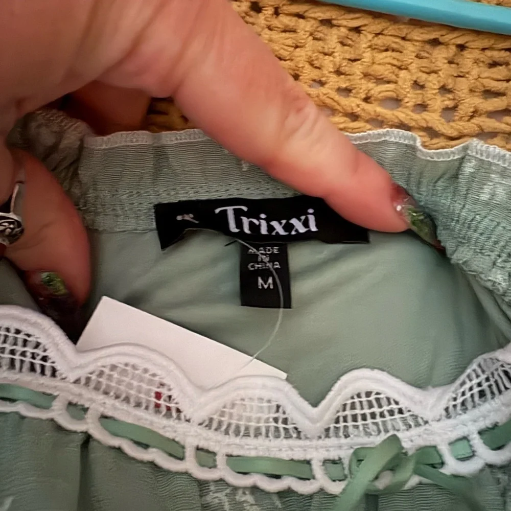 Trixxi Sage Green Floral Midi Dress - Picture 4 of 5